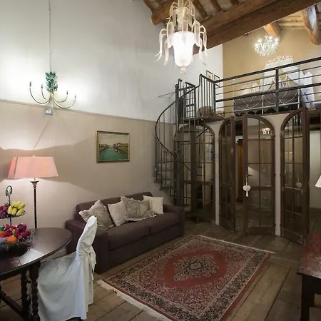 Caterina Residenza בית הארחה