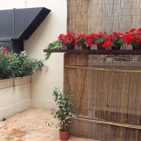 Caterina Residenza בית הארחה ראבנה